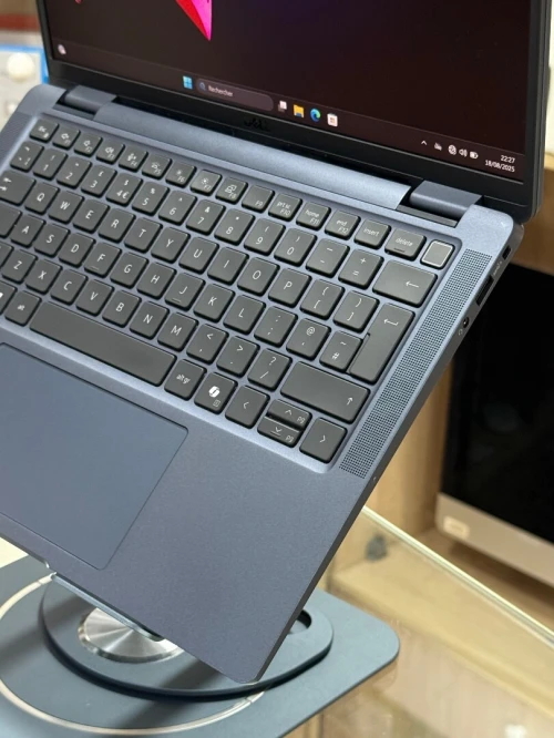 DELL LATITUDE 7350 BLUE MIDNIGHT INTEL CORE ULTRA 7 VPRO 165U 32GO 512GO SSD 