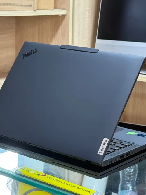 LENOVO THINKPAD T14 GEN 5 INTEL CORE ULTRA 5 VPRO 135U 32GO 256GO SSD NVME NEUF