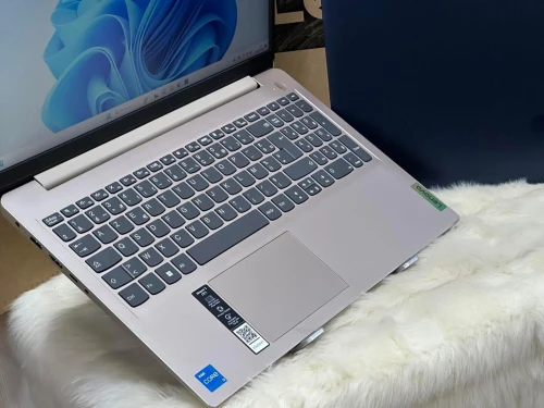 LENOVO IDEAPAD 3 NEUF SOUS EMBALLAGE I3 1115G4 3.0GHZ 12GO 256 SSD ECRAN 15.6" FULL HD 1080P WIN 11 