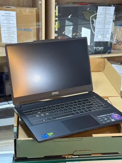 MSI CYBORG 15 A13VE I5 13420H 16GO 512GO SSD NVIDIA GEFORCE RTX4050 6GO NEUF SOUS EMBALLAGE 