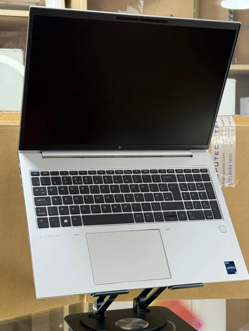 HP ELITEBOOK 860 G10 I5 VPRO 1345U 16GO 256GO SSD TACTILE NEUF SOUS EMBALLAGE 