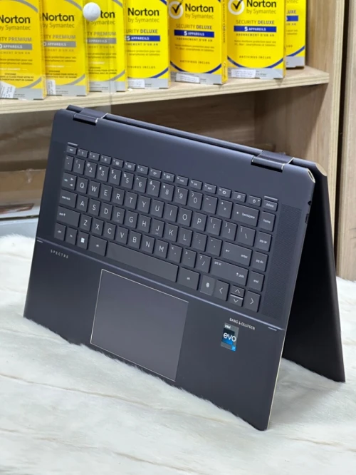HP SPECTRE X360 16-F2XXX I7 EVO 13700H 16GO 1TO SSD 4K OLED TACTILE X360