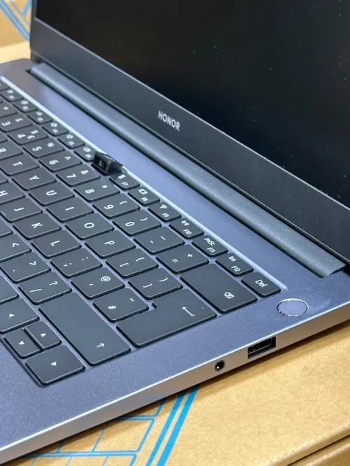 HONOR MAGICBOOK 14 BMH-WDQ9HN AMD RYZEN 5 5500U 8GO 256GO SSD NEUF SOUS EMBALLAGE 