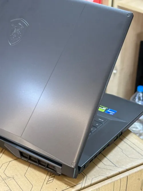 MSI KATANA 17 B13VFK I7 13620H 16GO 1TO SSD NVIDIA GEFORCE RTX4060 8GO NEUF SOUS EMBALLAGE 