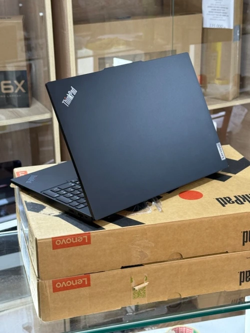 LENOVO THINKPAD E16 I7 1355U 16GO 512GO SSD NEUF SOUS EMBALLAGE 