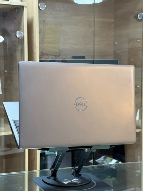 DELL PRECISION 3591 ULTRA 5 135H 32GO DDR5 512GO SSD NVIDIA RTX500 Ada 4GO GDDR6