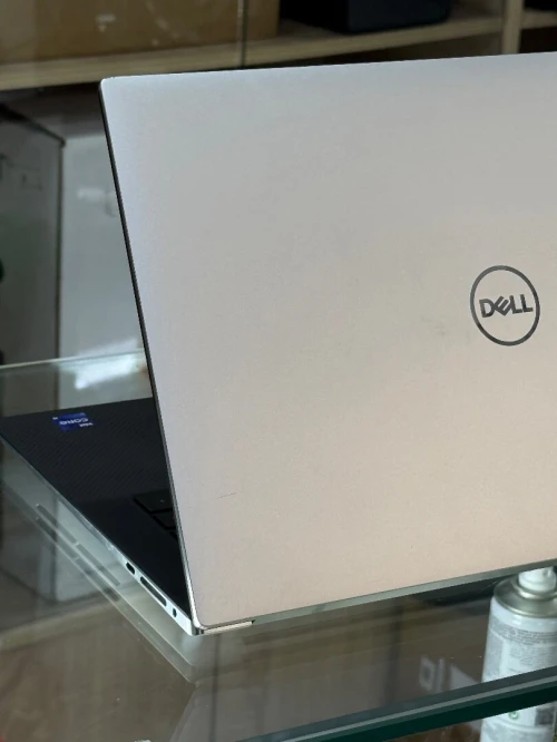 DELL XPS 9510 4K OLED I9 11900H 64GO 1TO SSD NVIDIA GEFORCE RTX3050Ti 4GO TACTILE