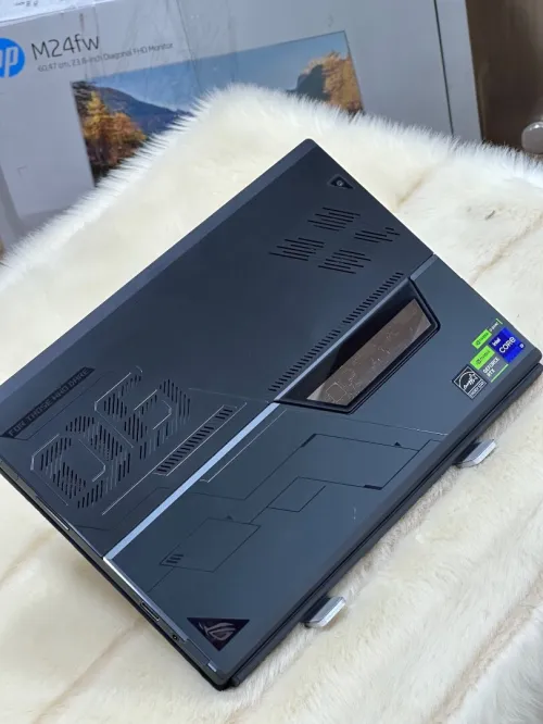 ASUS ROG FLIW Z13 GZ301VF I9 13900H 16GO DDR5 512GO SSD NVIDIA GEFORCE RTX2050 4GO 