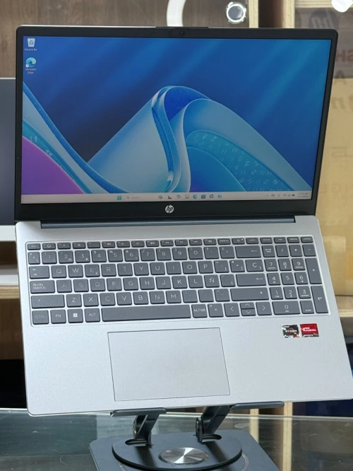 HP LAPTOP 15 FC0XXX AMD RYZEN 5 7520U 16GO 1TO SSD NVME
