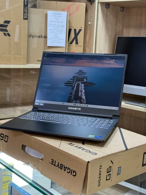 GIGABYTE G6 KF I7 13700H 16GO 1TO SSD NVIDIA GEFORCE RTX4060 8GO SOUS EMBALLAGE