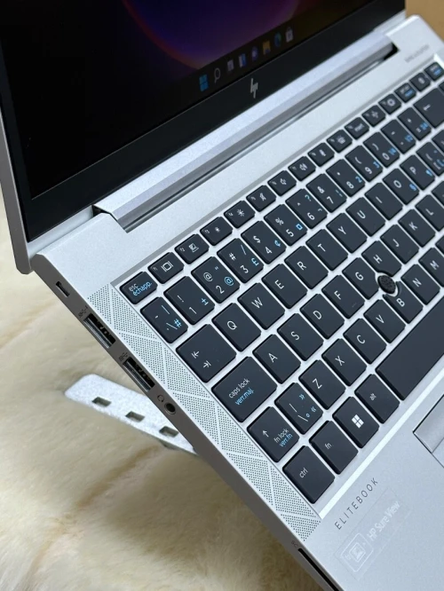 HP ELITEBOOK 840 G8 I7 VPRO 1185G7 16GO 512GO SSD NEUF SOUS EMBALLAGE 