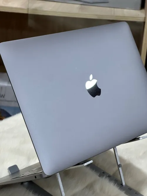 MACBOOK AIR RETINA 13.3 2018 I5 1.6GHZ 8GO 256GO SSD 