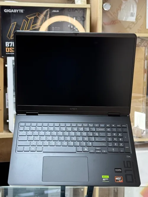 HP OMEN 16z AP000 AMD RYZEN 9 8940HX 16GO 512GO SSD NVIDIA GEFORCE RTX5060 8GO NEUF 