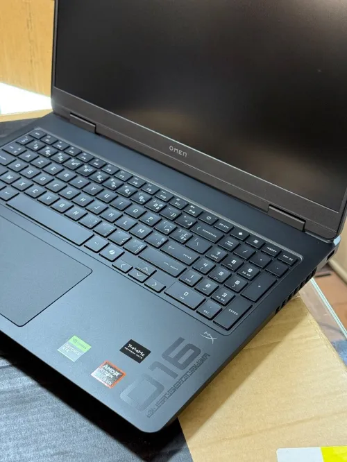 HP OMEN 16Z AP000 AMD RYZEN 9 8940HX 16GO 512GO SSD NVIDIA GEFORCE RTX5060 8GO NEUF SOUS EMBALLAGE