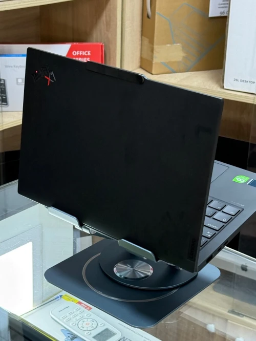 LENOVO THINKPAD X1 CARBON GEN 12 INTEL CORE ULTRA 5 VPRO 135U 16GO 256GO SSD TACTILE 