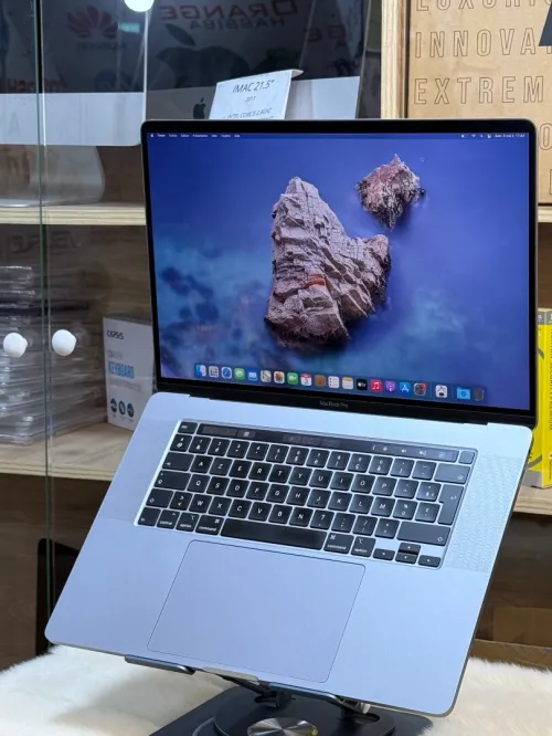MACBOOK PRO RETINA 16 TOUCHBAR 2019 I9 2.3GHZ 16GO 1TO SSD AMD RADEON PRO 5500M 4GO CYCLE 48