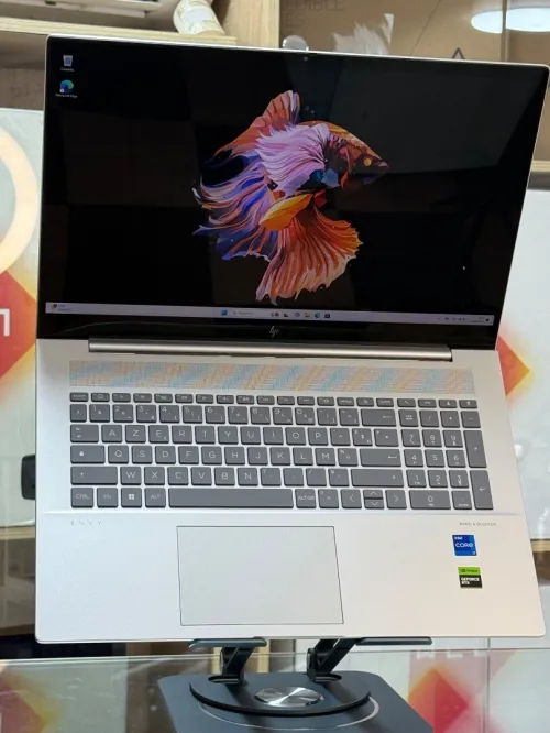 HP ENVY 17 CW0XXX I7 1355U 16GO 512GO SSD NVIDIA GEFORCE RTX3050 4GO GDDR6