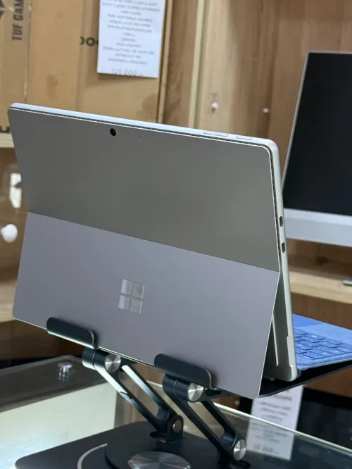 SURFACE PRO 11 ULTRA 5 236V 16GO 512GO SSD INTEL ARC 130V 8GO