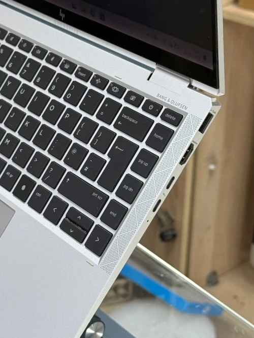 HP ELITEBOOK X360 1040 G8 I7 1185G7 32GO 256GO SSD TACTILE 