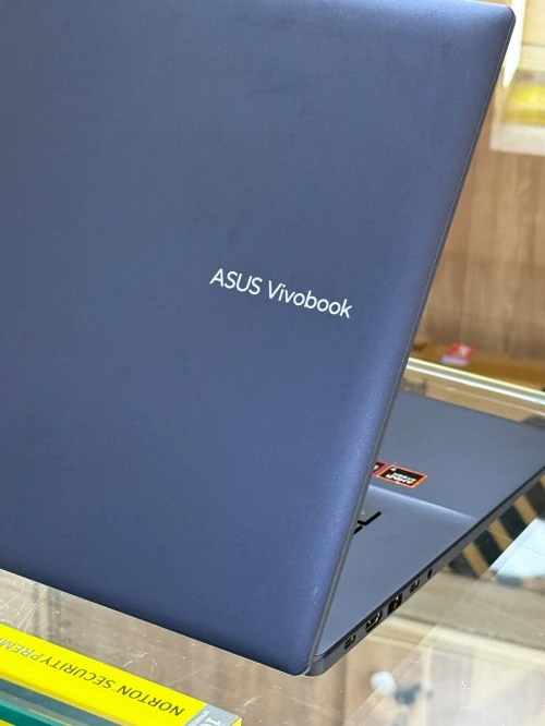 ASUS VIVOBOOK 18 M1807Ha AMD RYZEN 7 260 16GO 512GO SSD NVME NEUF