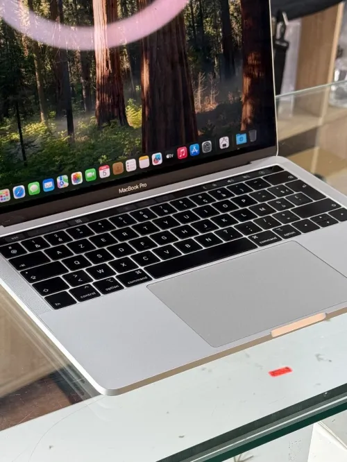 MACBOOK PRO RETINA 13.3 TOUCHBAR 2019 I5 2.4GHZ 8GO 256GO SSD 