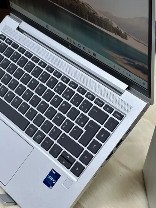 HP ELITEBOOK 640 G10 I5 VPRO 1345U 32GO DDR4X 512Go SSD NEUF