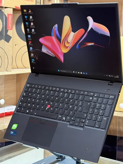 LENOVO THINKPAD T16 GEN 3 ULTRA 5 VPRO 135U 16GO 512GO SSD NVME