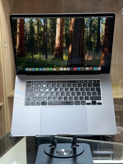 MACBOOK PRO RETINA 15.4 TOUCHBAR 2019 I9 9880HK 32GO 1TO SSD AMD RADEON PRO 5500M 4GO CYCLE 66