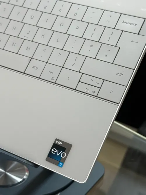 DELL XPS PLUS 13 9320 I7 EVO 1260P 32GO 2TO SSD 4K OLED TACTILE 