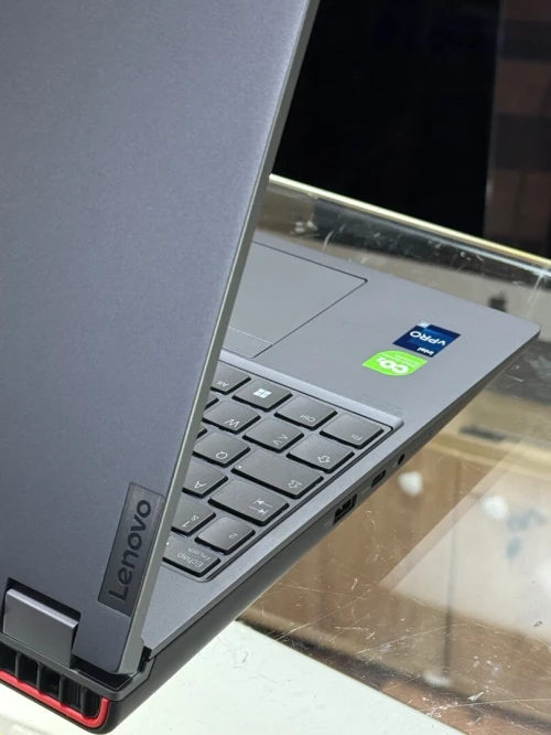LENOVO THINKPAD P16 GEN 2 I7 VPRO 13850Hx 128Go 3TO SSD NVIDIA RTX 3500 ada 12GO GDDR6 3K