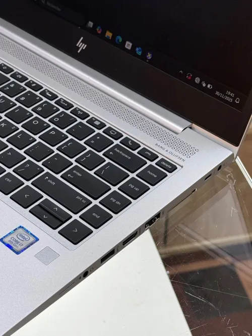 HP ELITEBOOK 840 G6 I7 8565u 8GO 256GO SSD NVME