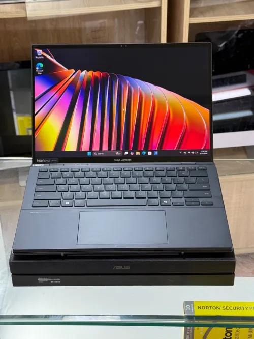ASUS ZENBOOK DUO UX3406CA INTEL CORE ULTRA 9 285H 16GO 1TO SSD INTEL ARC 140T 8GO NEUF