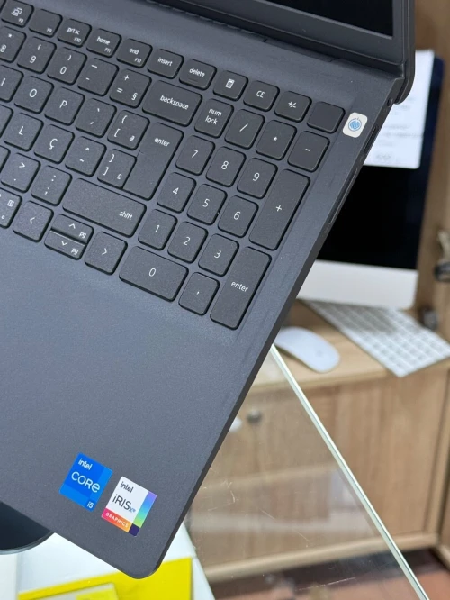 DELL INSPIRON 15 3511 I5 1135G7 8GO 512GO SSD 