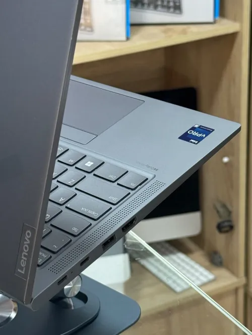 LENOVO THINKPAD X1 YOGA GEN 8 I5 VPRO 1345U 32GO DDR5 256GO SSD TACTILE CONVERTIBLE 