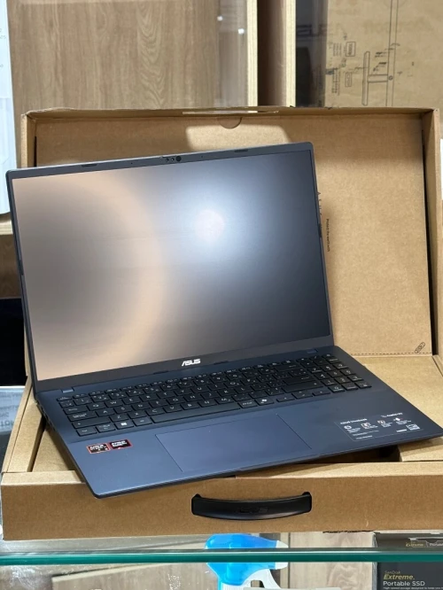ASUS VIVOBOOK 16 M1607VA AMD RYZEN 5 AI 340 16GO 1TO SSD NEUF SOUS EMBALLAGE 