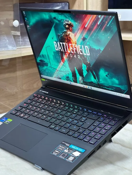 MEDION ERAZER MAJOR X20 I7 13700HX 16GO DDR5 1TO SSD NVIDIA GEFORCE RTX4070 8GO GDDR6 