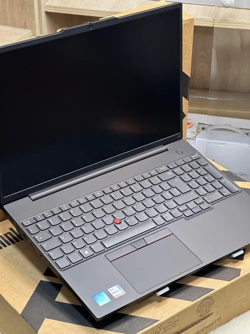 LENOVO THINKPAD E16 GEN1 I5 1335U 16GO 256GO SSD 16 NEUF SOUS EMBALLAGE 