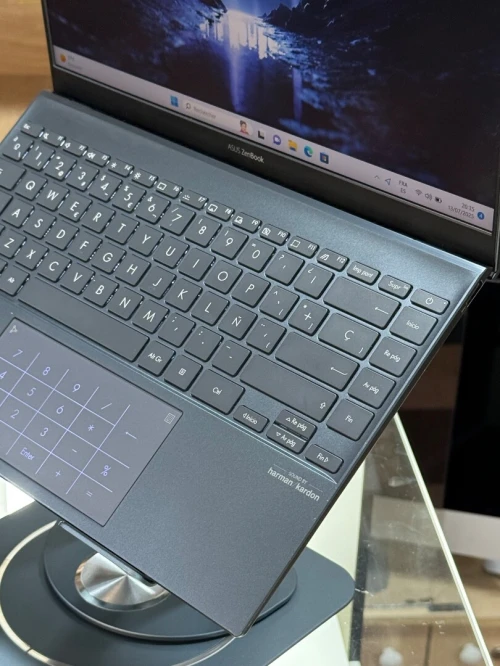ASUS ZENBOOK 14 UX425EA I7 1165G7 16GO 512GO SSD 