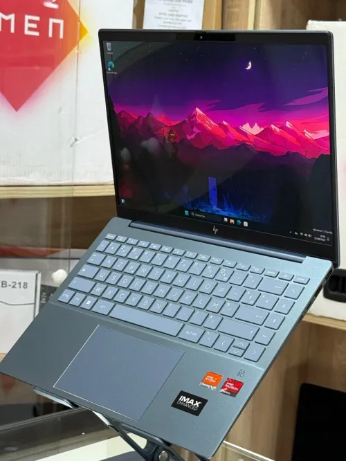 HP PAVILION PLUS 14 EY0XXX AMD RYZEN 7 7840U 16GO 512GO SSD 3K OLED