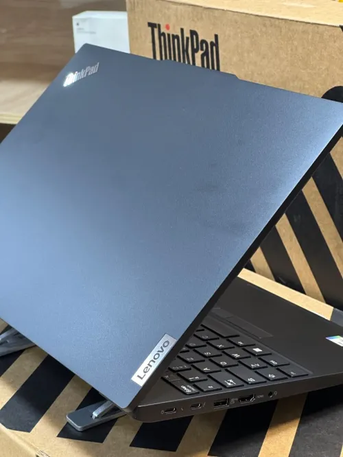 LENOVO THINKPAD E16 GEN1 I5 1335U 16GO 256GO SSD 16 NEUF SOUS EMBALLAGE 
