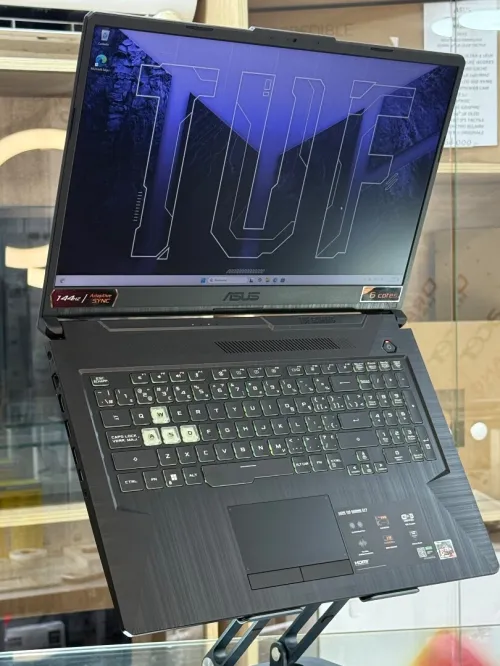 ASUS TUF GAMING A17 Fa706IHR AMD RYZEN 5 4600h 16GO 512GO SSD NVIDIA GEFORCE GTX1650 4GO GDDR6