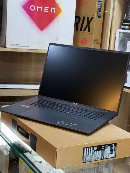 ASUS VIVOBOOK 18 M1807H AMD RYZEN 7 260 32GO 1TO SSD NVME NEUF SOUS EMBALLAGE