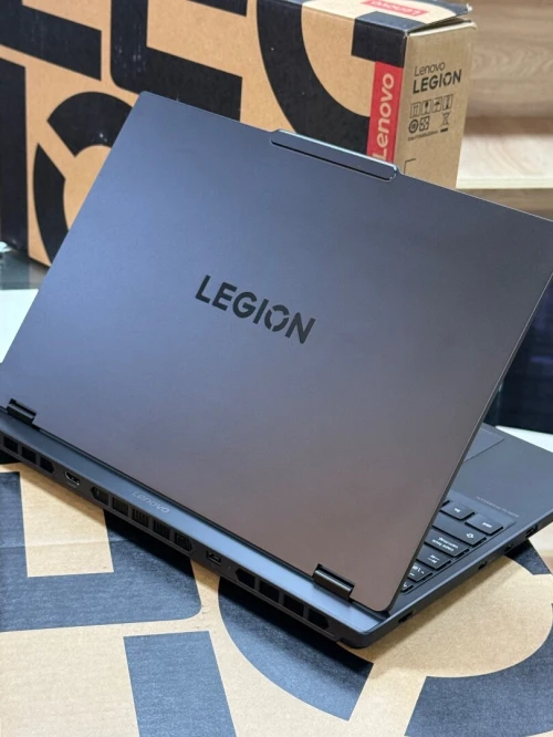 LENOVO LEGION 5 15IRX10 I7 14700Hx 32GO DDR5 1TO SSD NVIDIA GEFORCE RTX5070 8GO GDDR7 NEUF SOUS EMBALLAGE