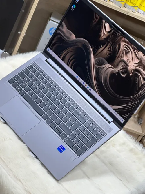 HP ZBOOK POWER 15 G10 I7 13700H 32GO DDR5 1TO SSD NVME NVIDIA RTX A2000ada 8GO 