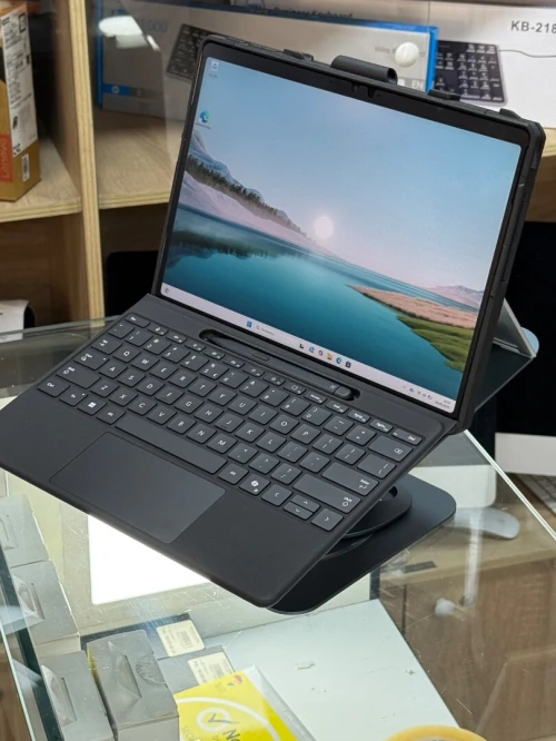 SURFACE PRO 11 INTEL CORE ULTRA 5 238V 32GO 512GO SSD + COVER KEYBOARD + STYLET