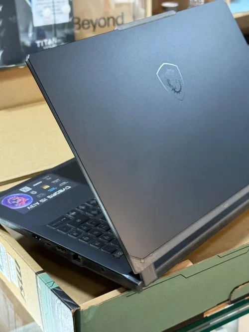 MSI CYBORG 15 A13VE I5 13420H 16GO 512GO SSD NVIDIA GEFORCE RTX4050 6GO NEUF SOUS EMBALLAGE 