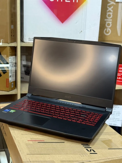 MSI KATANA GF76 12UG I7 12700H 16GO 512GO SSD NVIDIA GEFORCE RTX3050Ti 4GO NEUF SOUS EMBALLAGE 