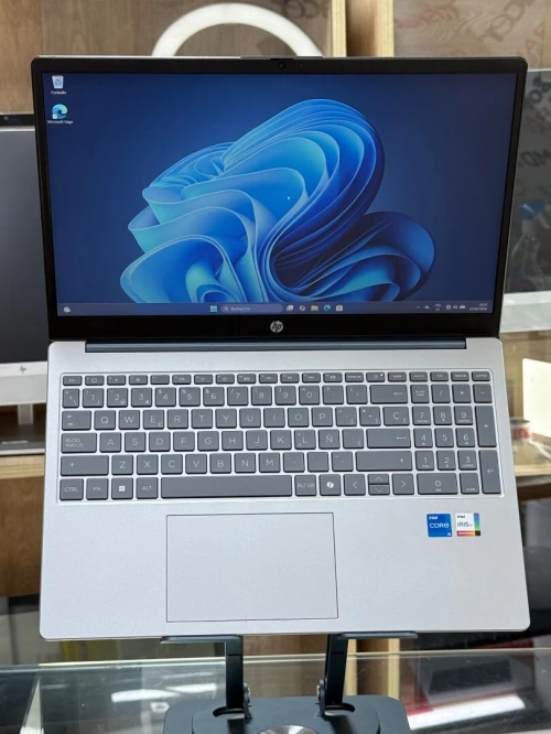 HP LAPTOP 15 FD0XXX I5 1334U 16GO 1TO SSD NVME