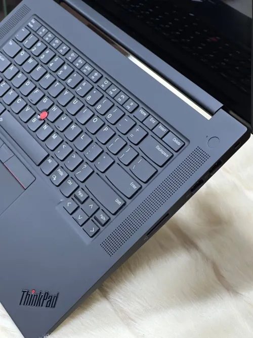 LENOVO THINKPAD P1 GEN 5 I9 VPRO 12900H 64GO 2TO SSD NVIDIA RTX A5500 16GO 4K OLED TACTILE NEUF 