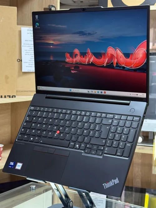 LENOVO THINKPAD E16 GEN 2 ULTRA 7 155H 16GO 512GO SSD NVME
